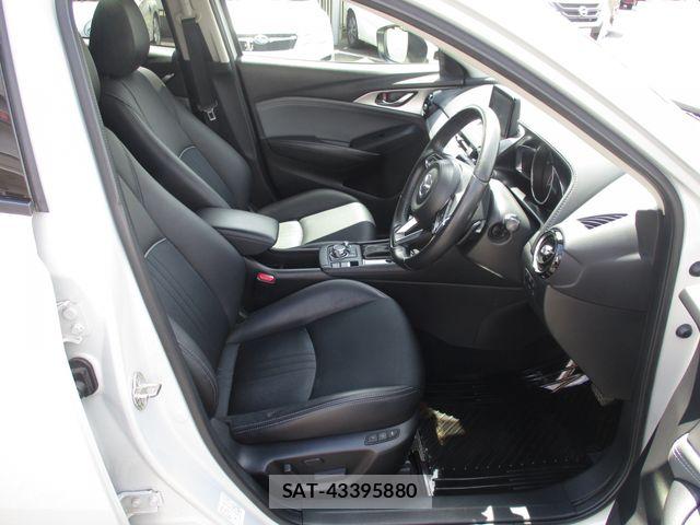 Mazda CX-3 2018-12 8365355-9