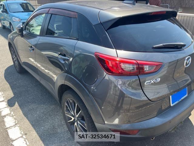 Mazda CX-3 2017-11 8371568-4