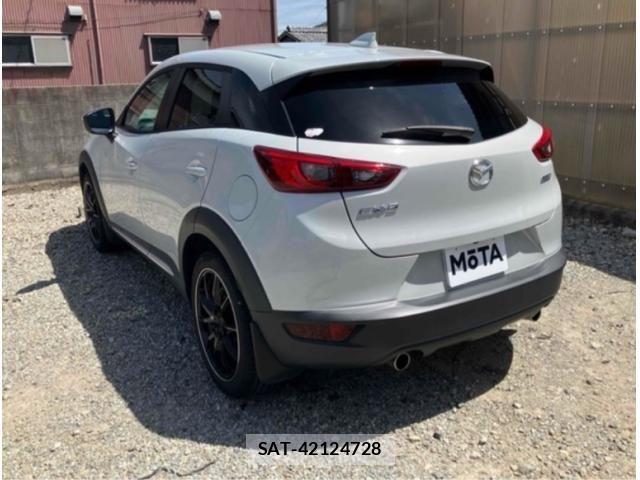 Mazda CX-3 2016-06 8371567-2
