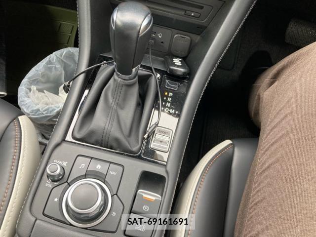 Mazda CX-3 2021-12 8411854-22
