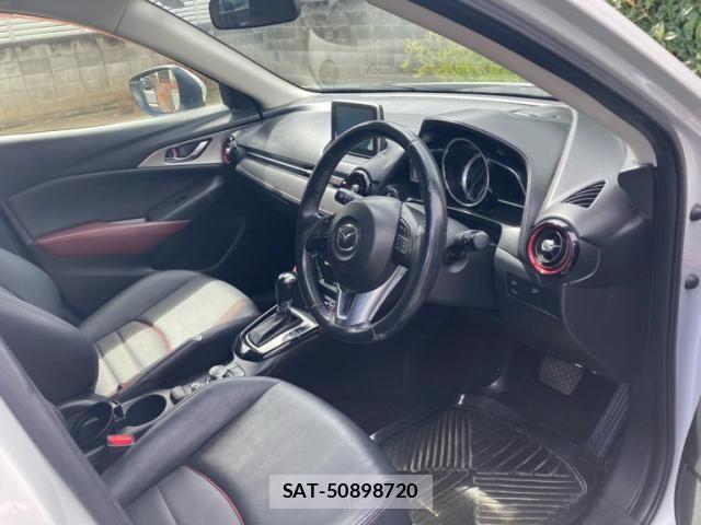 Mazda CX-3 2015-03 8411857-9