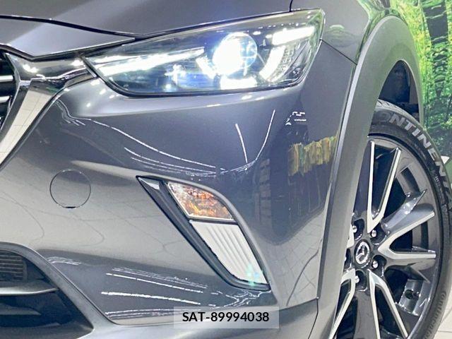 Mazda CX-3 2017-08 8524200-11