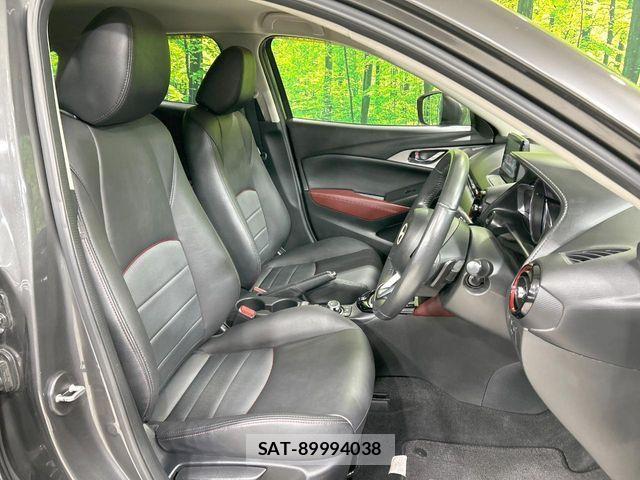 Mazda CX-3 2017-08 8524200-7