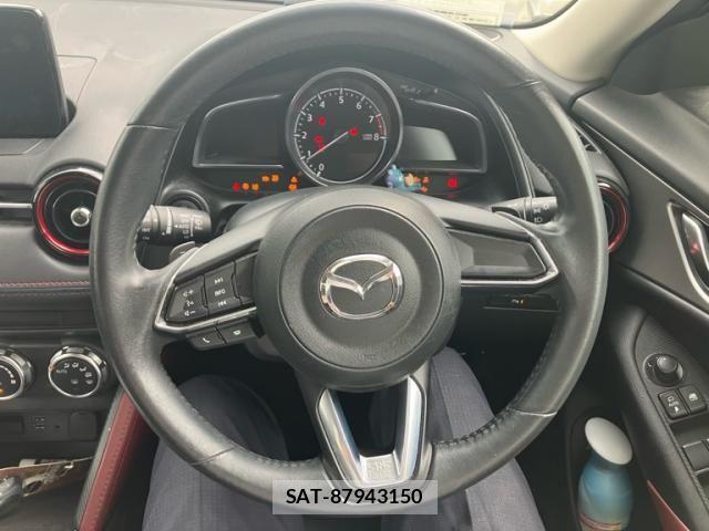 Mazda CX-3 2017-10 8524204-17