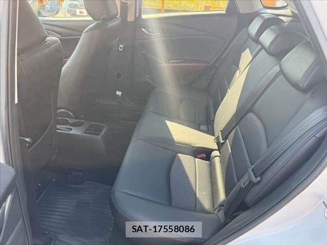 Mazda CX-3 2017-03 8561600-18