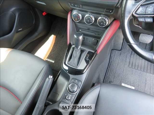 Mazda CX-3 2016-11 8561597-11