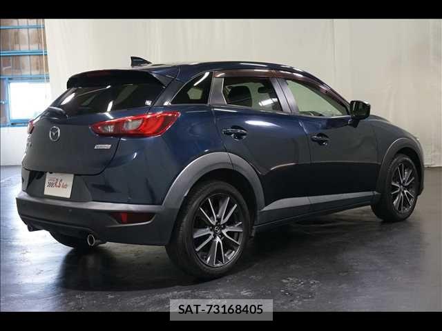 Mazda CX-3 2016-11 8561597-8