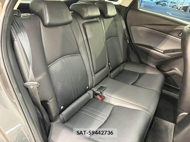 Mazda CX-3 2018-05 8626336-11