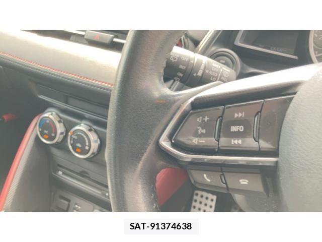 Mazda CX-3 2017-08 8658614-13