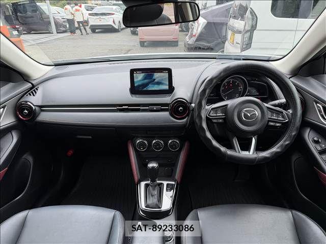 Mazda CX-3 2018-02 8685373-1