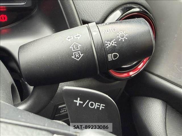 Mazda CX-3 2018-02 8685373-28