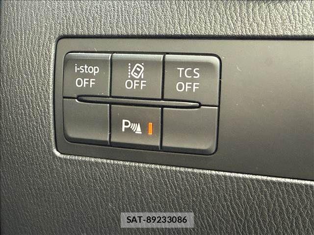 Mazda CX-3 2018-02 8685373-3