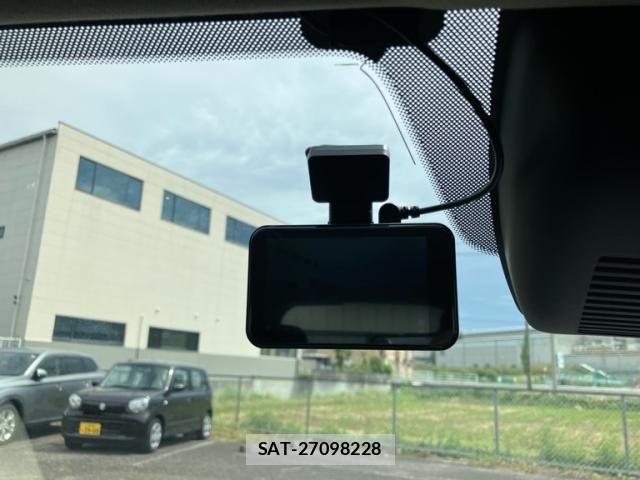 Mazda CX-3 2016-08 8741502-21