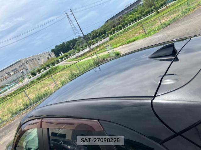Mazda CX-3 2016-08 8741502-4