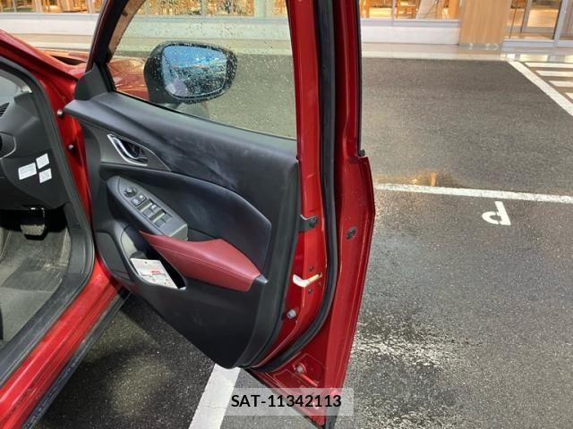 Mazda CX-3 2018-02 8741500-7