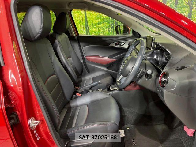 Mazda CX-3 2015-03 8795666-7