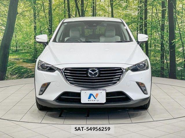 Mazda CX-3 2017-09 8828479-13