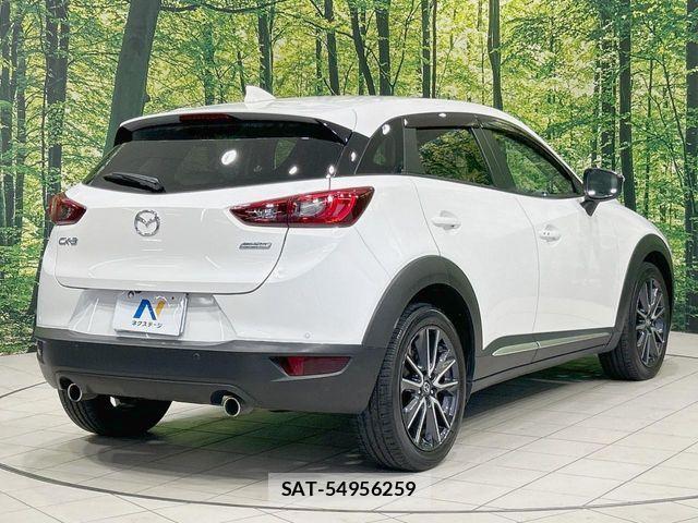 Mazda CX-3 2017-09 8828479-16