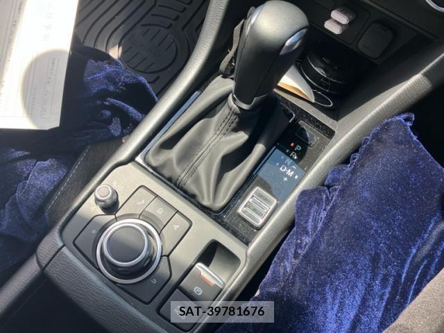 Mazda CX-3 2024-10 8828476-18
