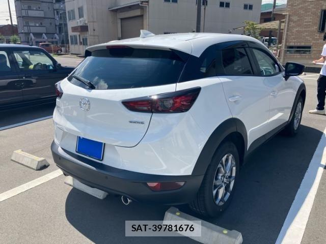Mazda CX-3 2024-10 8828476-4