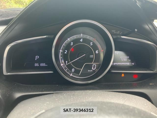 Mazda CX-3 2015-10 8848611-15
