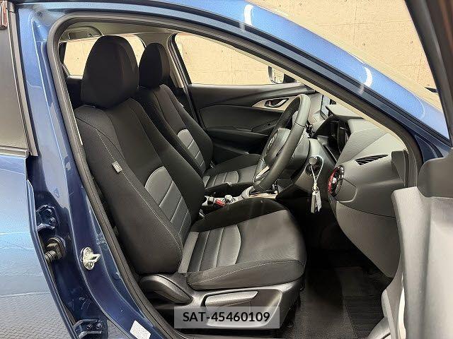Mazda CX-3 2017-11 8848608-7