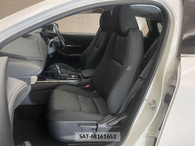 Mazda CX-30 2022-09 608406-11