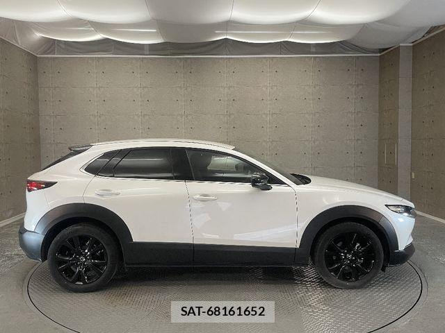 Mazda CX-30 2022-09 608406-6