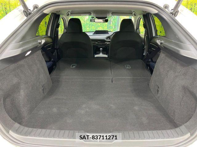 Mazda CX-30 2020-07 1235540-9
