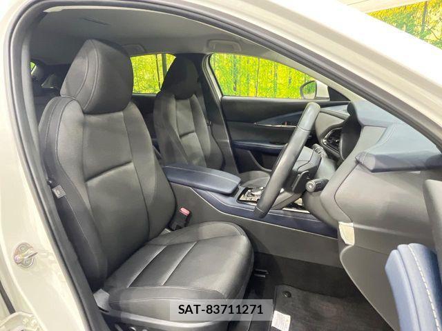 Mazda CX-30 2020-07 1235540-7