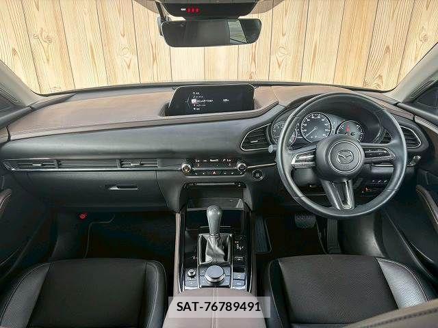 Mazda CX-30 2021-01 1366085-1