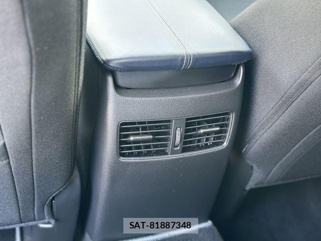 Mazda CX-30 2025-03 2298916-17