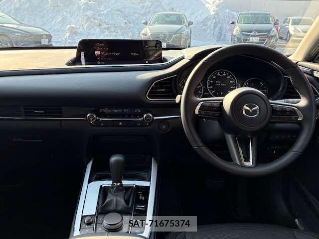 Mazda CX-30 2025-08 3356472-16