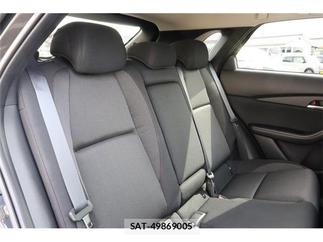 Mazda CX-30 2023-10 3664869-11