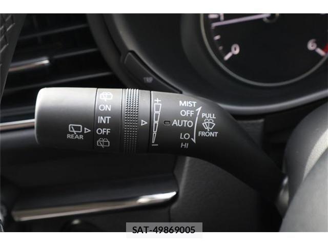Mazda CX-30 2023-10 3664869-24