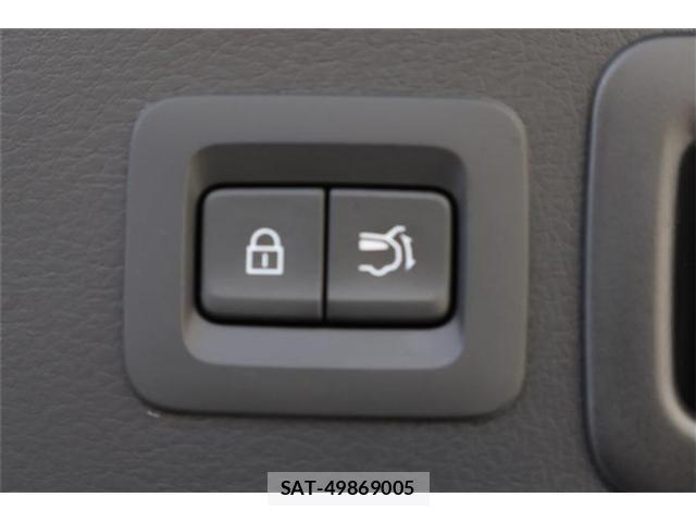 Mazda CX-30 2023-10 3664869-29