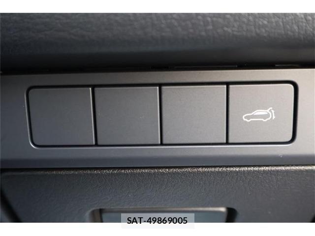 Mazda CX-30 2023-10 3664869-8