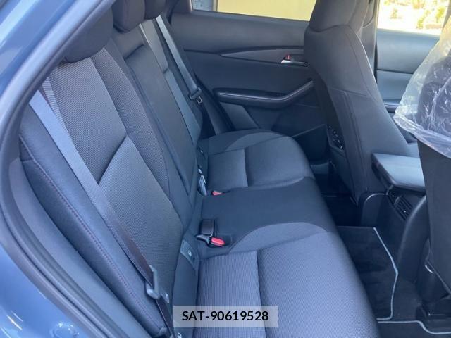 Mazda CX-30 2023-02 3767104-11