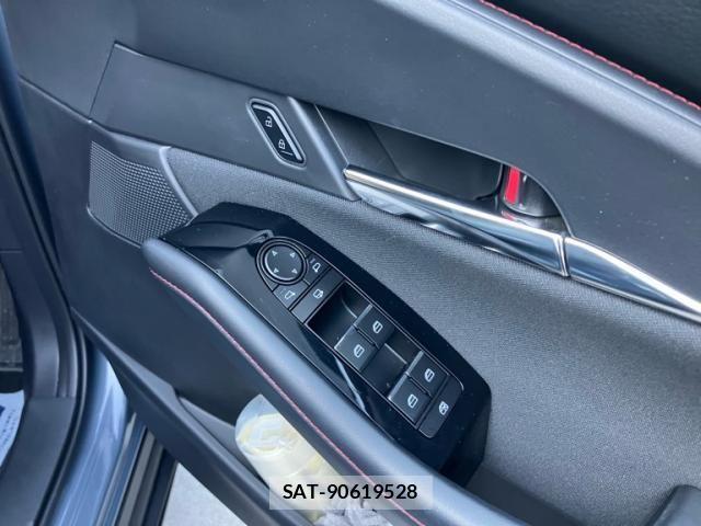 Mazda CX-30 2023-02 3767104-22