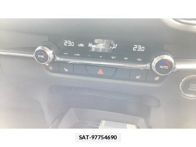 Mazda CX-30 2023-10 4322376-6