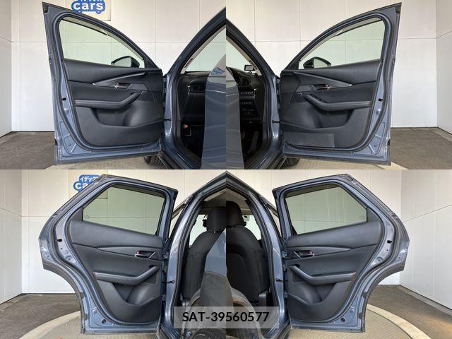Mazda CX-30 2022-07 4638532-27