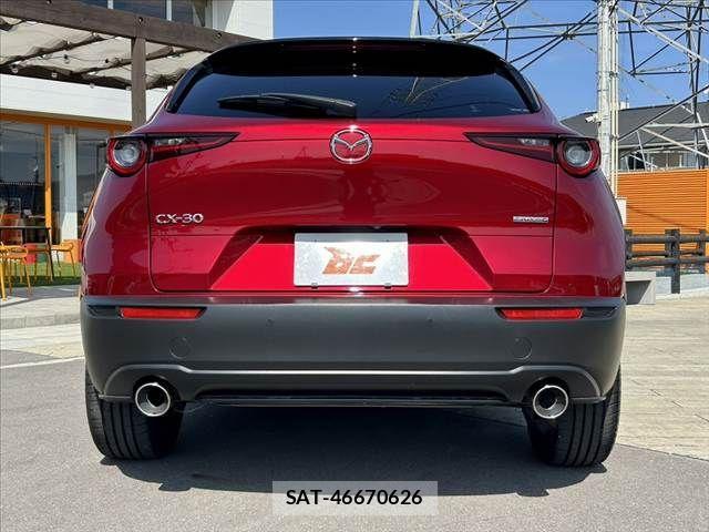 Mazda CX-30 2022-09 4752424-13