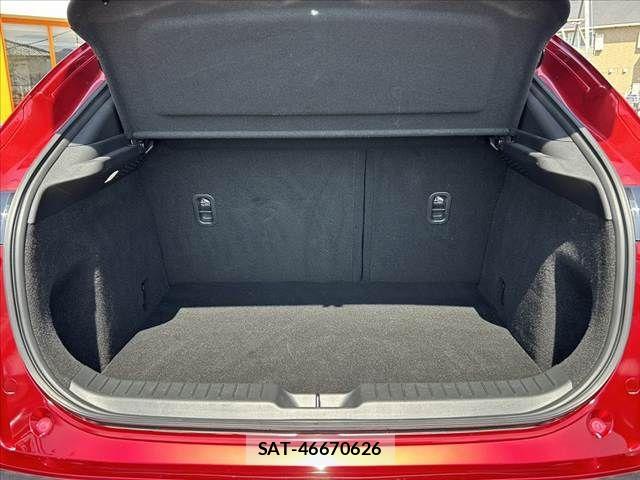Mazda CX-30 2022-09 4752424-19