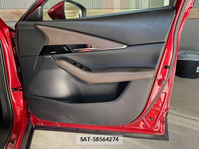 Mazda CX-30 2019-10 4936909-12