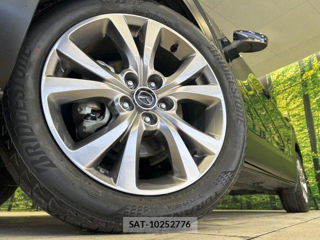 Mazda CX-30 2020-07 6011117-12