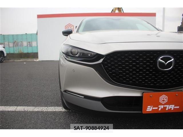 Mazda CX-30 2023-11 6213188-11