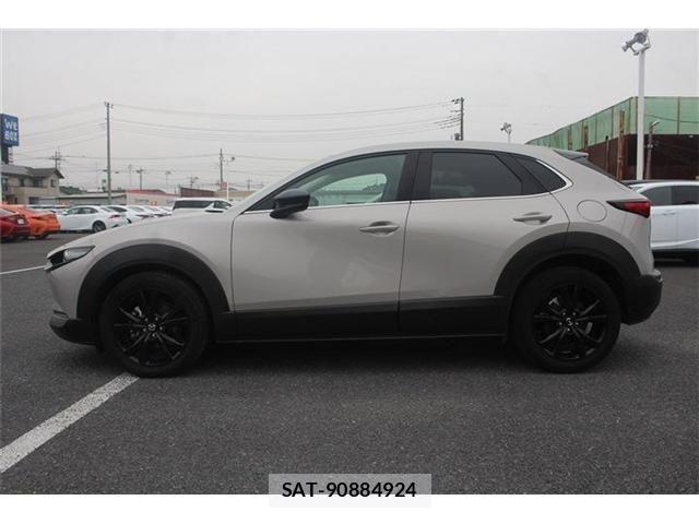 Mazda CX-30 2023-11 6213188-4