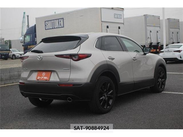 Mazda CX-30 2023-11 6213188-7