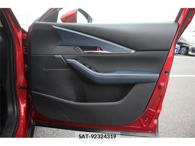 Mazda CX-30 2023-10 6213204-17