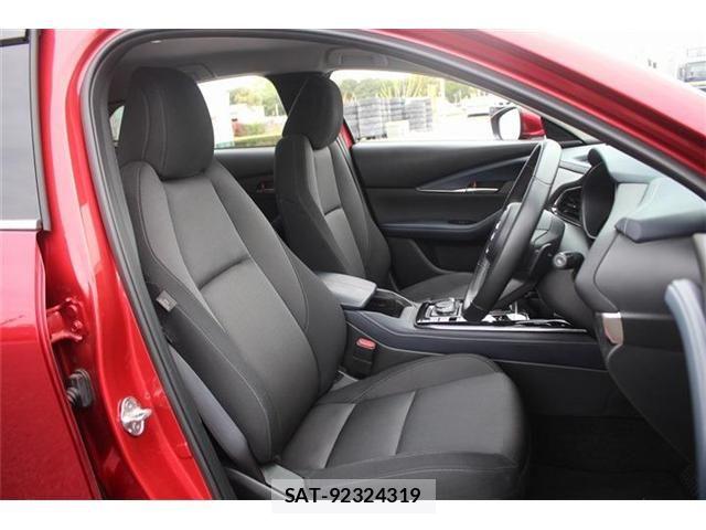Mazda CX-30 2023-10 6213204-18